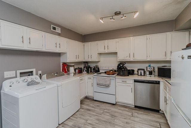 1709 S Main St., Wichita, KS 67213