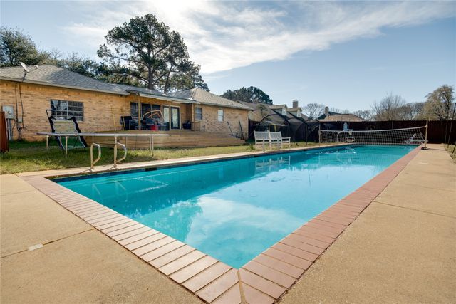 2213 Melissa Drive, Palestine, TX 75803