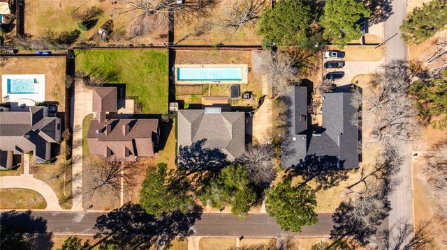 2213 Melissa Drive, Palestine, TX 75803