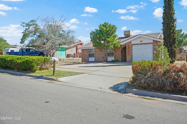 1610 Gene Torres Drive, El Paso, TX 79936