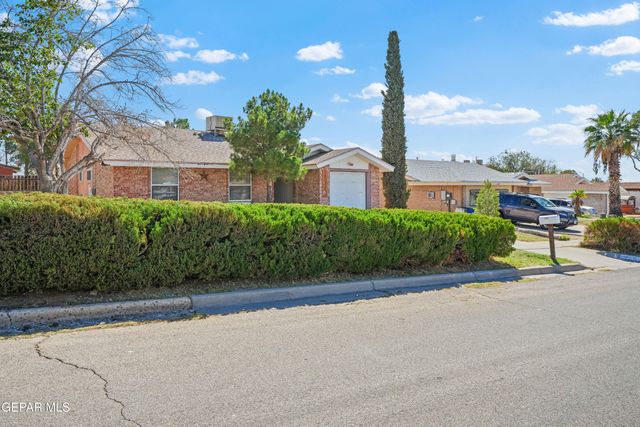 1610 Gene Torres Drive, El Paso, TX 79936