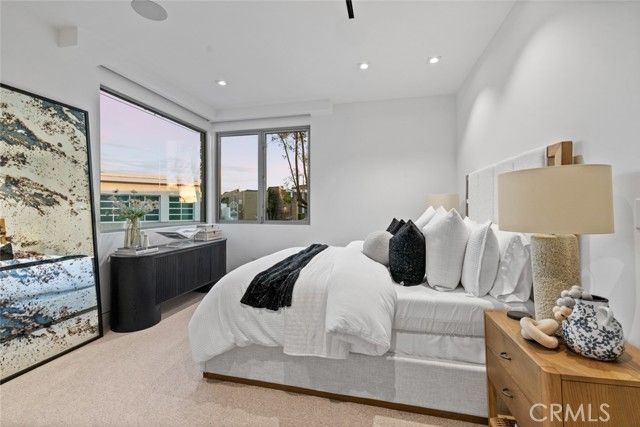 1399 Galaxy Drive, Newport Beach, CA 92660