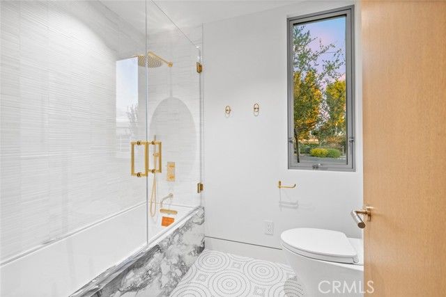 1399 Galaxy Drive, Newport Beach, CA 92660