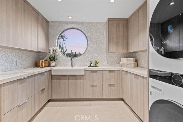 1399 Galaxy Drive, Newport Beach, CA 92660