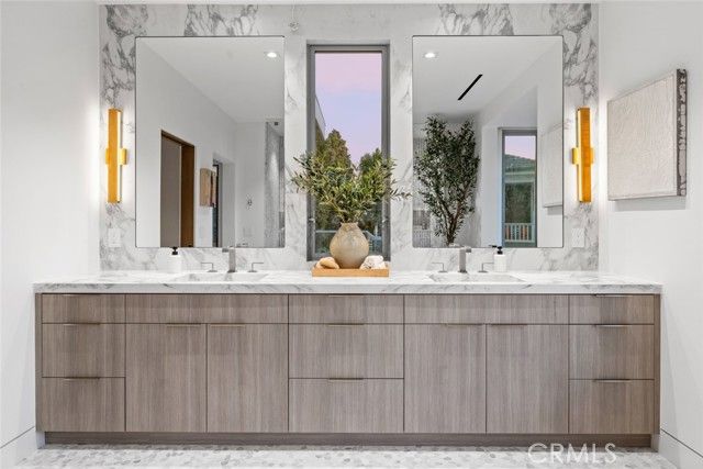 1399 Galaxy Drive, Newport Beach, CA 92660