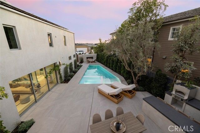 1399 Galaxy Drive, Newport Beach, CA 92660