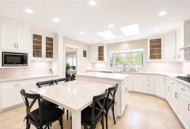 14 Palomino Lane, Rolling Hills Estates, CA 90274