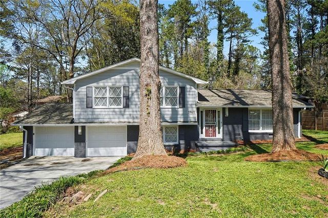 3960 Wedgefield Circle, Decatur, GA 30035