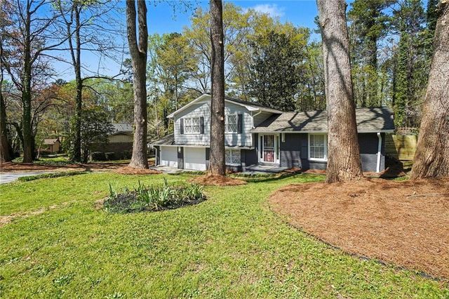 3960 Wedgefield Circle, Decatur, GA 30035