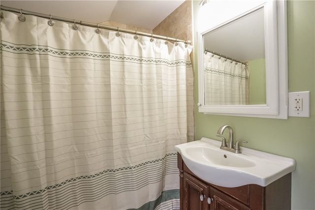 2016 Sunnydale Road, Scott Twp, PA 15243