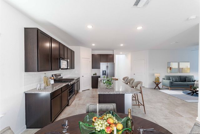 5223 Olene Flats, Von Ormy, TX 78073