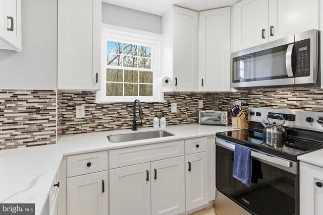 77 TALL PINE LN, Gerrardstown, WV 25420