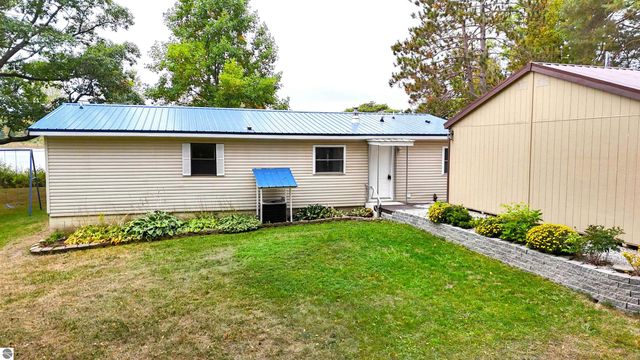 3231 Miller Drive, Sears, MI 49679