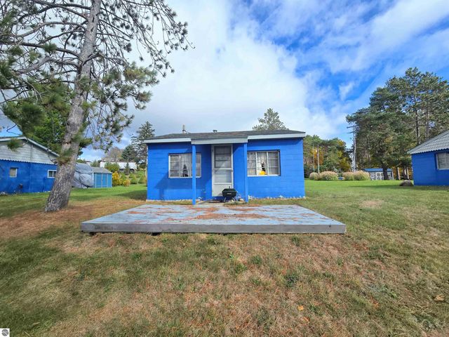 3231 Miller Drive, Sears, MI 49679