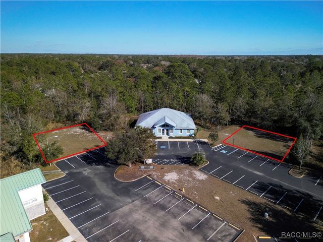 8427 S Suncoast Boulevard, Homosassa, FL 34446