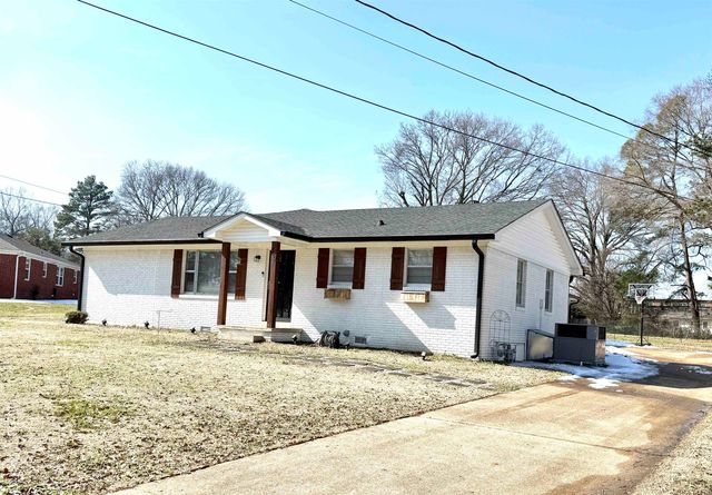 588 CIRCLE DR, Halls, TN 38040