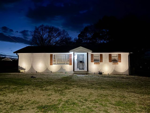 588 CIRCLE DR, Halls, TN 38040