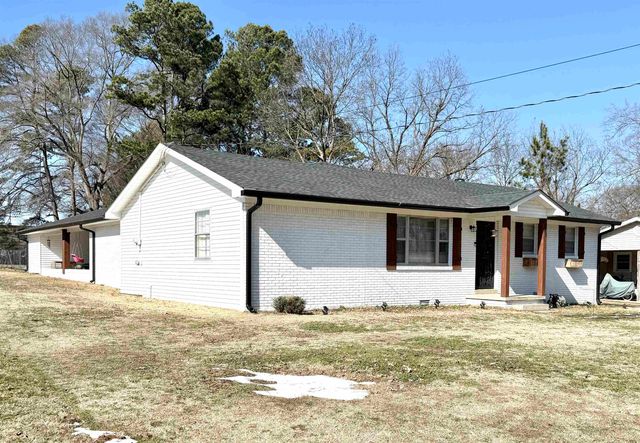 588 CIRCLE DR, Halls, TN 38040