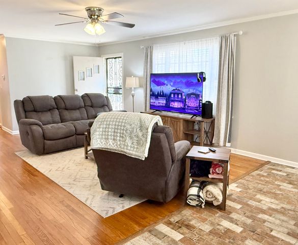 588 CIRCLE DR, Halls, TN 38040