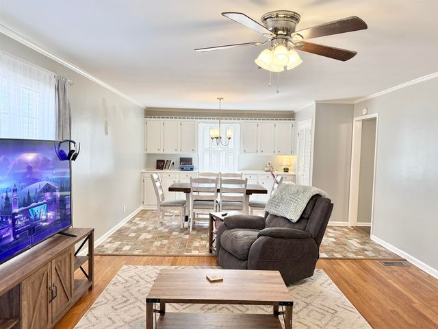 588 CIRCLE DR, Halls, TN 38040