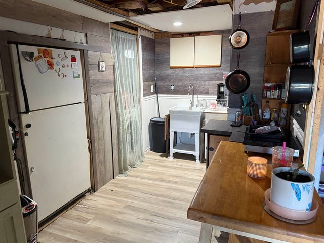 24 Mountain Road, Raymond, NH 03077