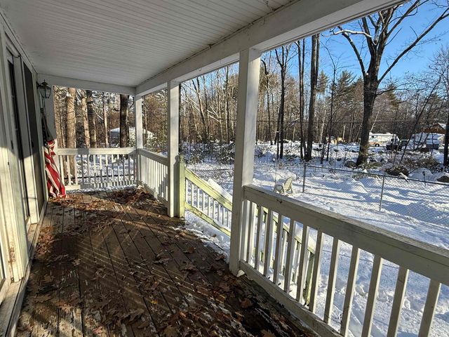 24 Mountain Road, Raymond, NH 03077