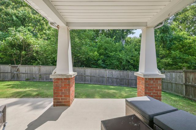 5497 Escalade Dr, Mount Juliet, TN 37122