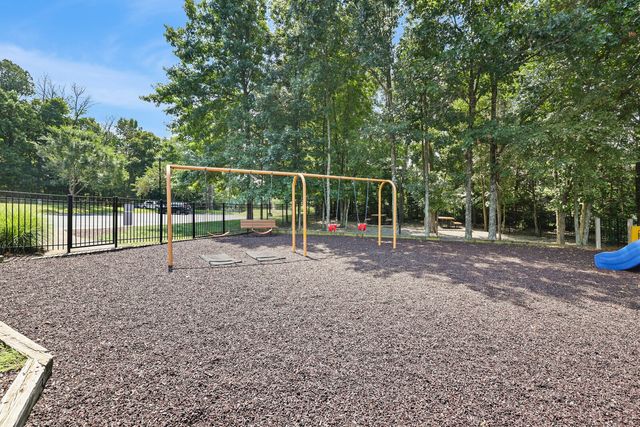5497 Escalade Dr, Mount Juliet, TN 37122