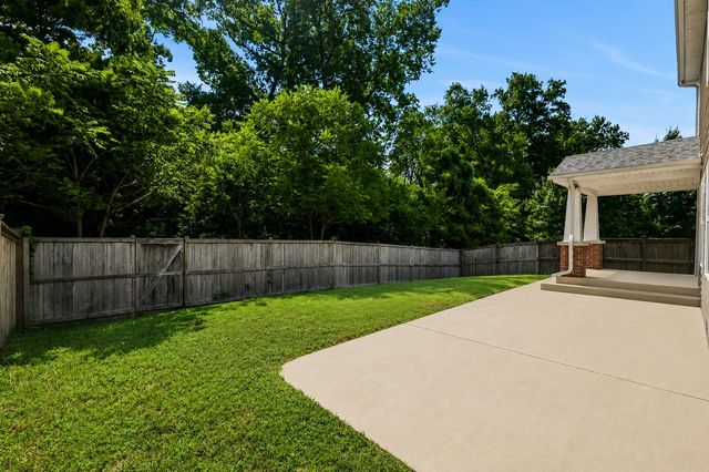 5497 Escalade Dr, Mount Juliet, TN 37122
