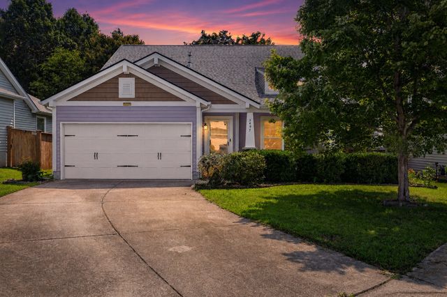 5497 Escalade Dr, Mount Juliet, TN 37122