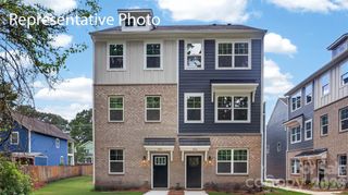 829 Hammers Lane, Charlotte, NC 28205