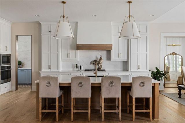 17340 Earnshaw Street, Overland Park, KS 66221