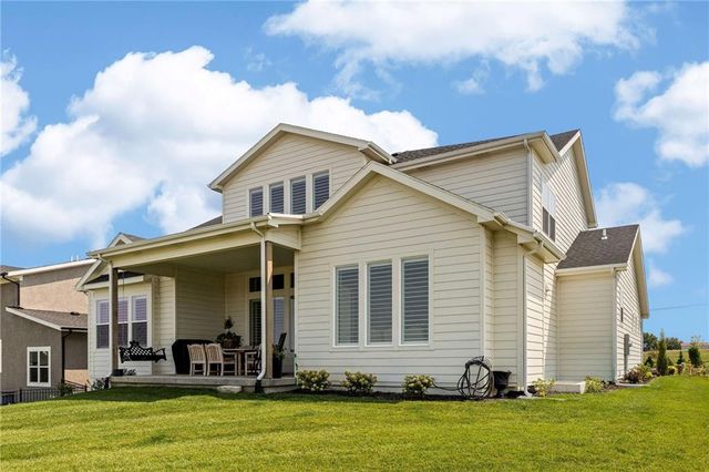 17340 Earnshaw Street, Overland Park, KS 66221