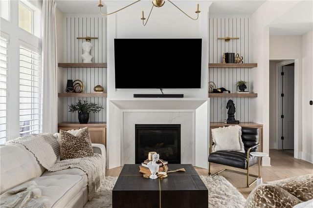 17340 Earnshaw Street, Overland Park, KS 66221