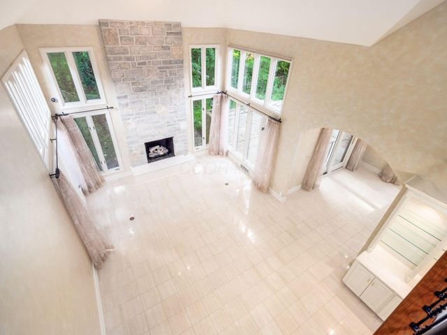 6 Lyonsgate Road, Bexley, OH 43209