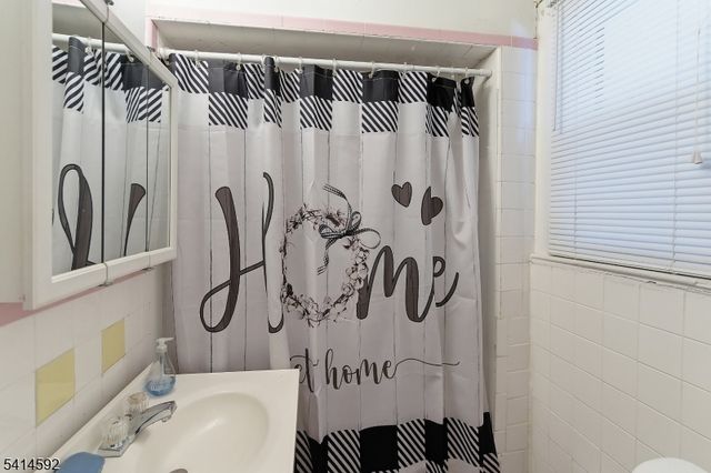 184 E 22Nd St, Paterson City, NJ 07514