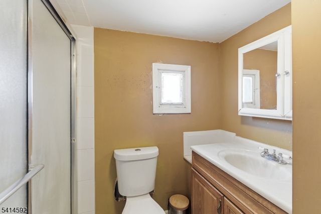 184 E 22Nd St, Paterson City, NJ 07514