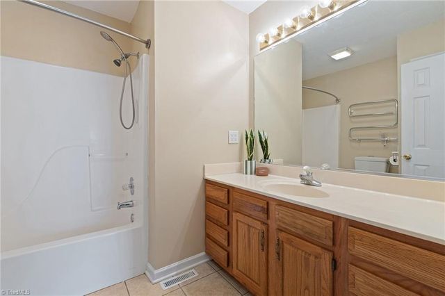 1120 Woodbury Road, King, NC 27021