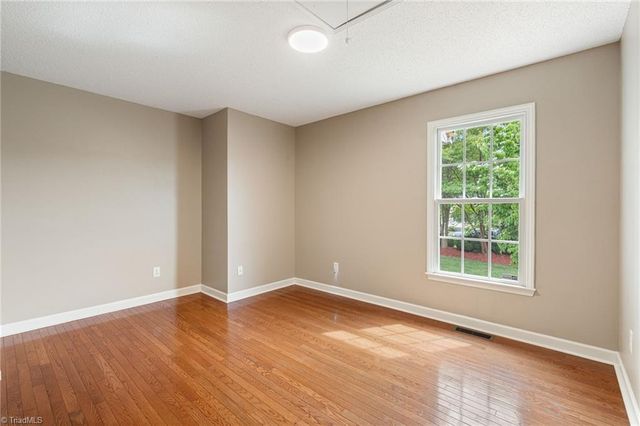 1120 Woodbury Road, King, NC 27021