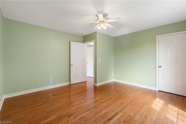 1120 Woodbury Road, King, NC 27021
