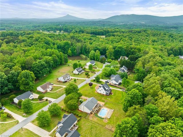 1120 Woodbury Road, King, NC 27021