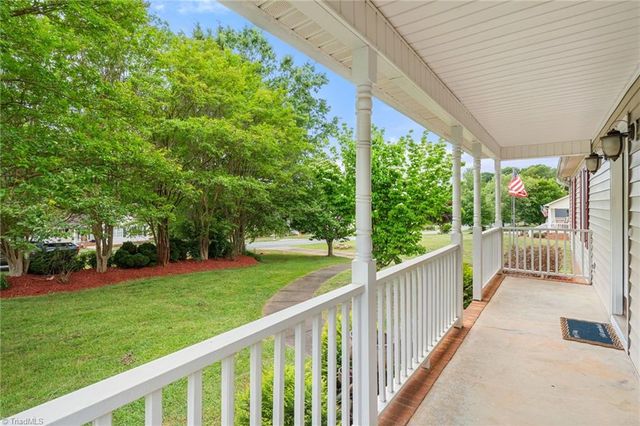 1120 Woodbury Road, King, NC 27021