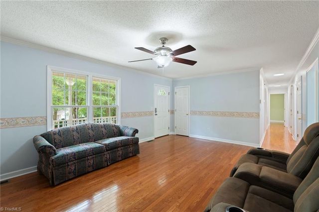 1120 Woodbury Road, King, NC 27021
