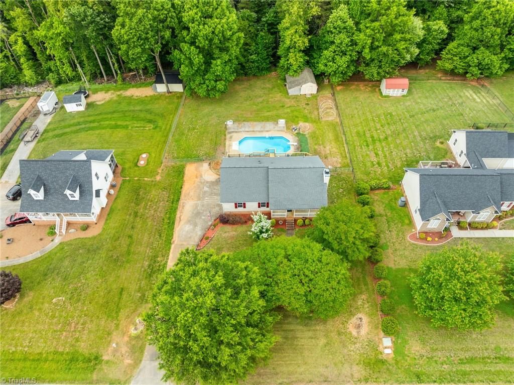 1120 Woodbury Road, King, NC 27021