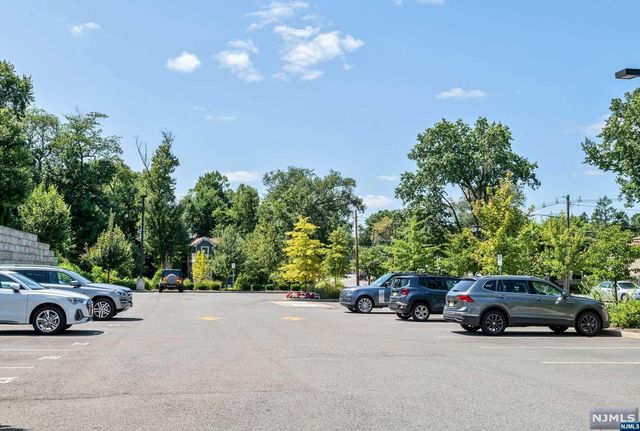 764 Newbridge Road 2C, Teaneck, NJ 07666