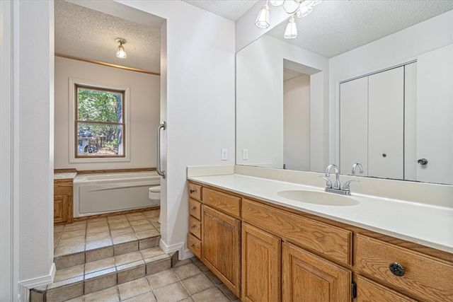 3192 Township Street, Fayetteville, AR 72703