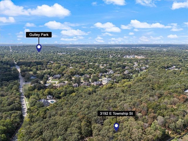 3192 Township Street, Fayetteville, AR 72703