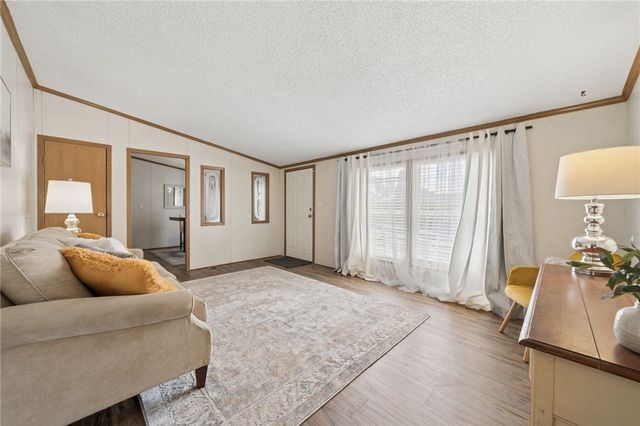 107 Indigo Rd, Mt Pleasant Twp, PA 15666