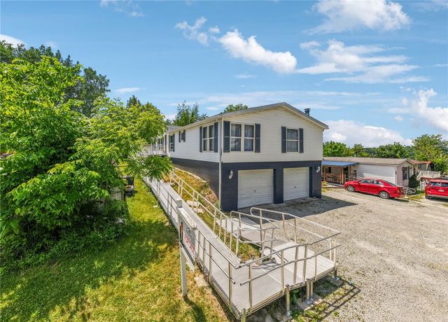 107 Indigo Rd, Mt Pleasant Twp, PA 15666