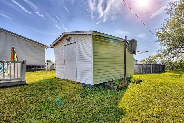 107 Indigo Rd, Mt Pleasant Twp, PA 15666